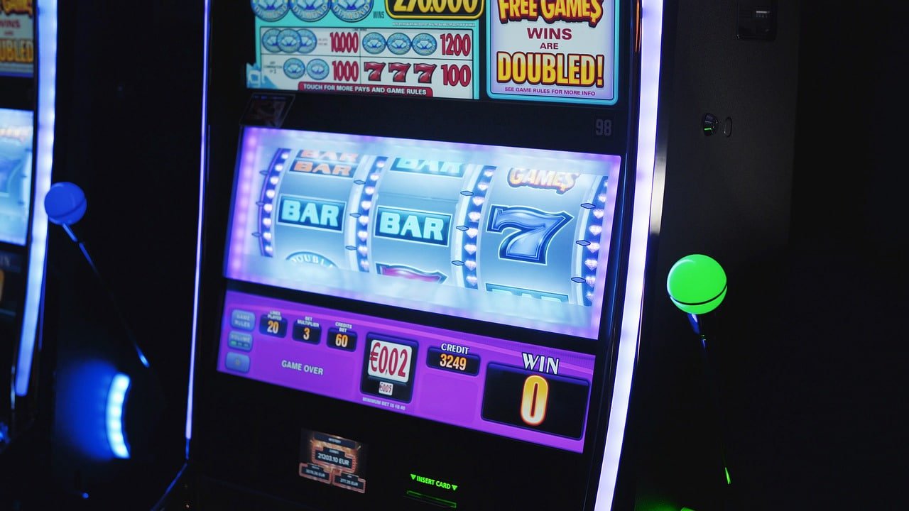 amjl platform sections showing slot games, fish games, promotions and deposit options for Filipino players